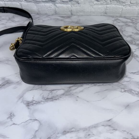 GUCCI Marmont Small Matelasse Shoulder Bag Black - Picture 9 of 14